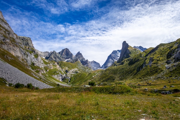 Wasserfall im Vanoise Nationalpark Alpental, Savoie, französische Alpen