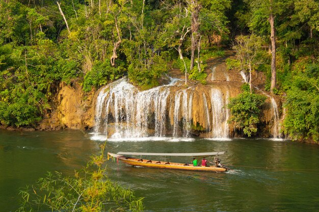 Wasserfall Sai Yok Yai bei Kanchanaburi in Thailand