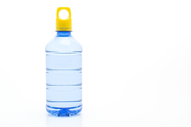 Wasserflasche auf Weiß