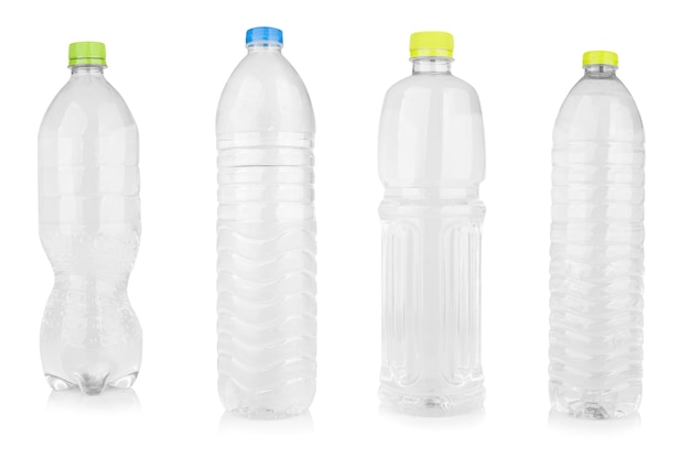 Wasserflasche auf weißem Hintergrund