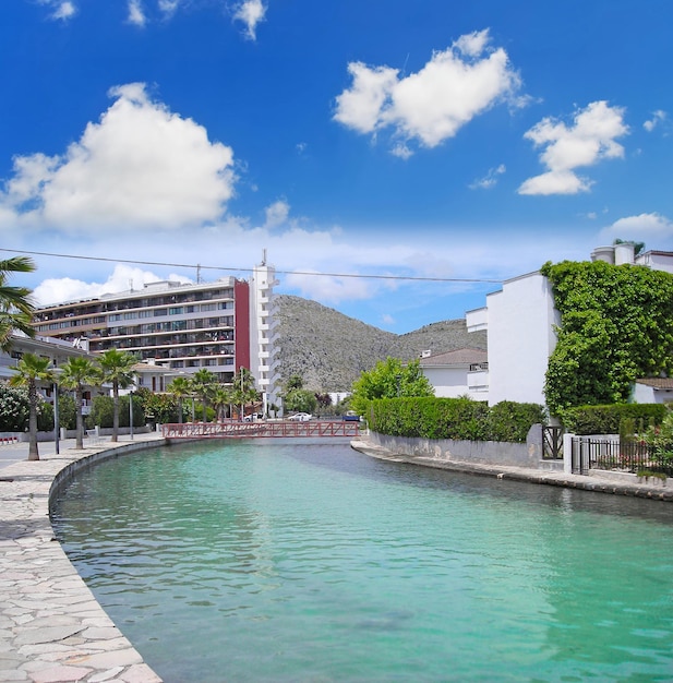 Wasserkanal in Alcudia Baleares