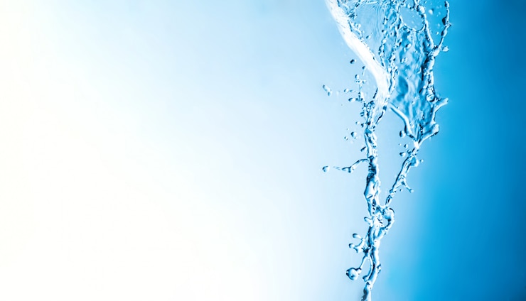 Foto wasserspritzungen mit kopierraum