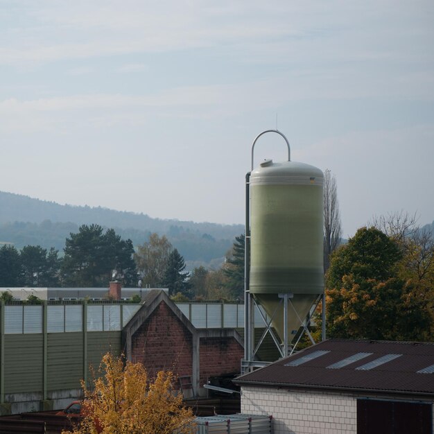 Foto wasserturm gegen den himmel