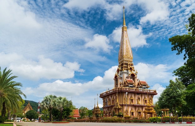 Wat Chalong o templo Chalong las atracciones turísticas más populares en Phuket Tailandia buen clima