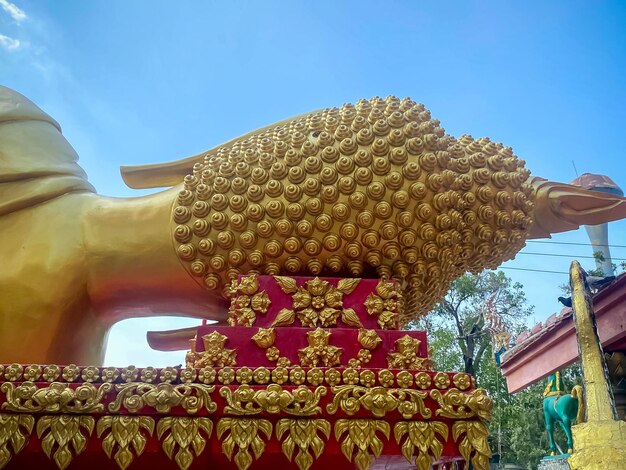 Wat Khun Chan Wat Waramartaya Punthasatharam Dieser Ort zeichnet sich durch eine Mischung aus thailändischem Burma und anderen benachbarten Stilen des Buddhismus aus