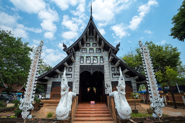 Wat Lok Moli é um templo budista