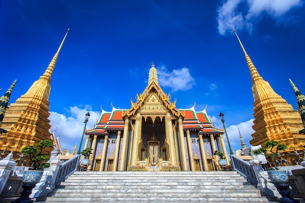 Wat Phra Kaew, Templo de Emerald Buddha, Bangkok, Tailandia.