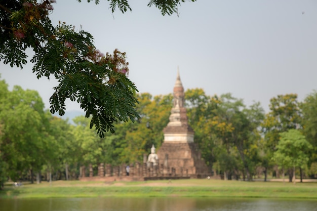 Wat Phra si rattana mahathat oder Wat Phra Prang im historischen Park Sri Satchanalai Provinz Sukhothai Thailand