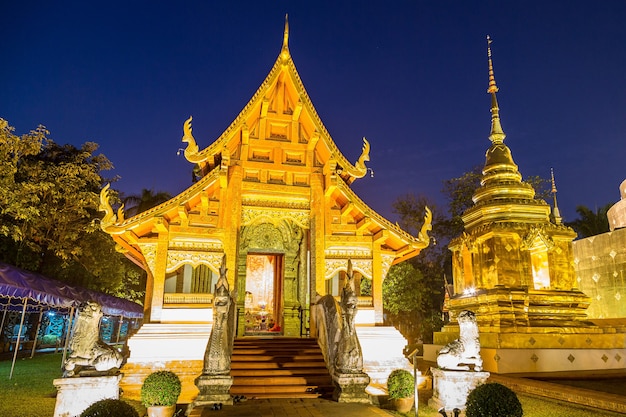 Wat Phra Singh - templo budista em Chiang Mai, Tailândia