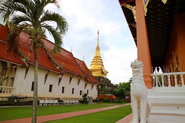 Wat Phra That Chang Kham Temple na província de Nan da Tailândia