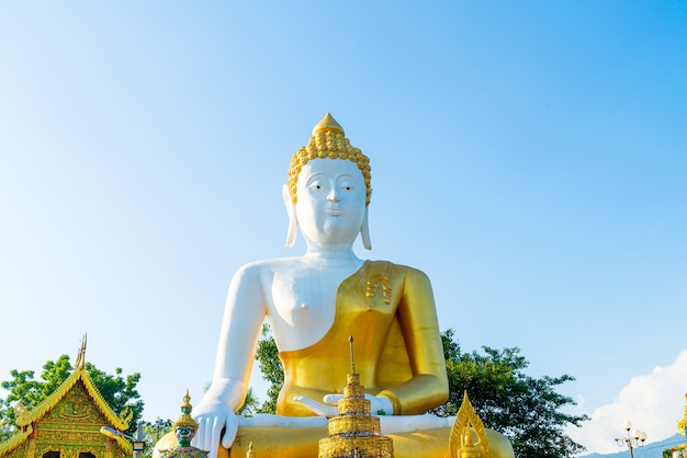 Wat Phra That Doi Kham (Tempel des Goldenen Berges) in Chiang Mai, Thailand