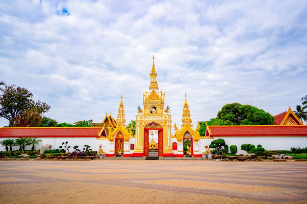 Wat Phra That Phanom ist ein Tempel im That Phanom District in Thailand