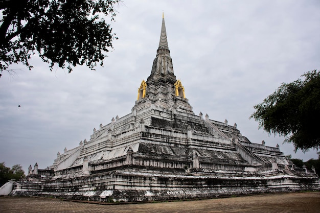 Wat Phu Khao Thong templo em Phra Nakhon Si Ayutthaya Tailândia