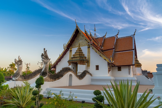 Wat phumin é um templo famoso na província de nan, na tailândia.