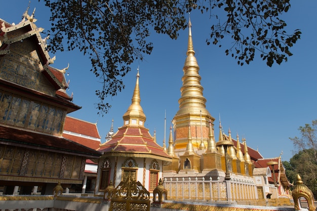Wat Prabudhabaht Huay Tom, Lamphun, Tailândia