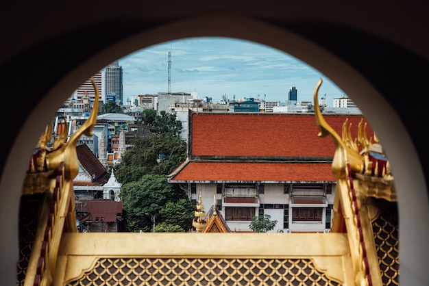 Wat Ratchanatdaram und Loha Prasat (Eisenburg)