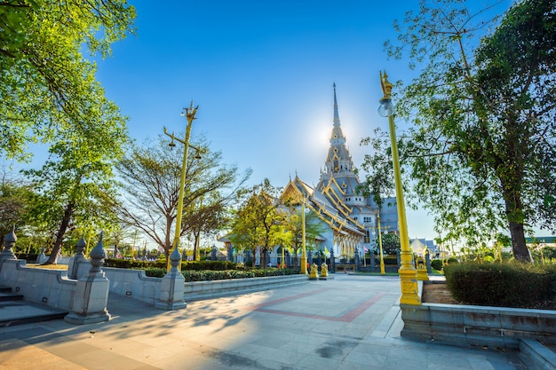 Wat Sothonwararam ist ein buddhistischer Tempel im historischen Zentrum