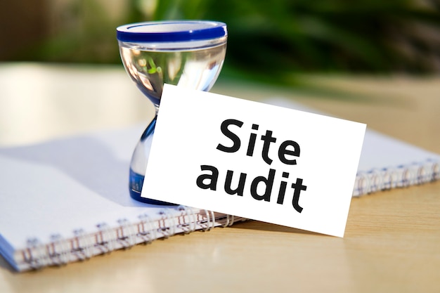 Foto website-audit-business-seo-konzepttext