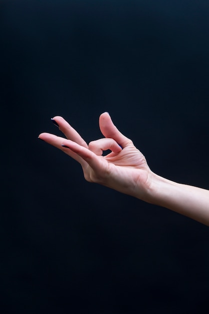 Weibliche Yoga mudra Hand