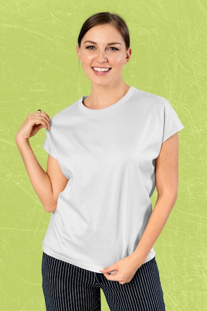 Weibliches T-Shirt png durchsichtiges Mockup