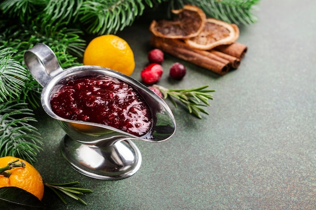 Weihnachts-Cranberry-Sauce