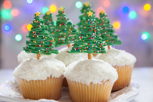 Weihnachtsbaum Cupcake süßes Dessert