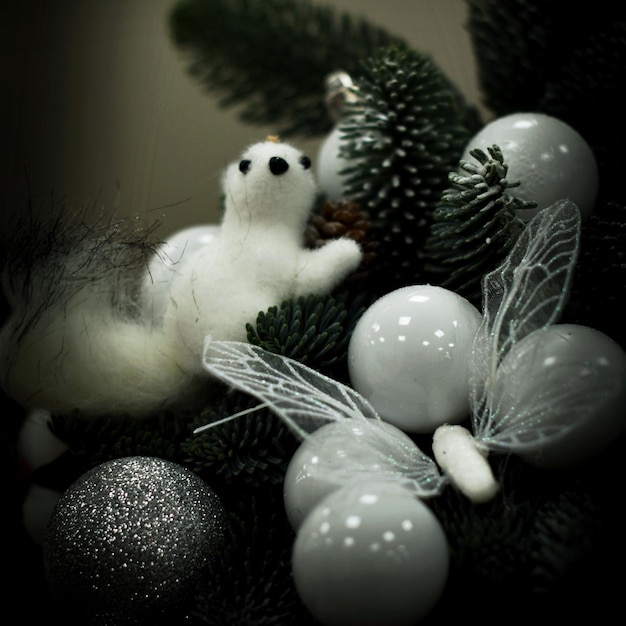Weihnachtsbaum geschmückt mit Spielzeug Weihnachtskarte