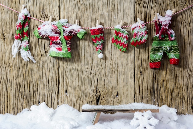 Weihnachtsdekorationsfreier Stuhl auf Schnee für Ihr Produkt