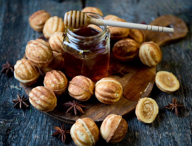 Weihnachtsdessert Kekse Nüsse