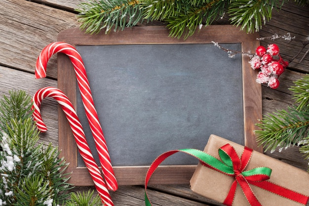 Weihnachtsgeschenkbox Zuckerstange und Tanne