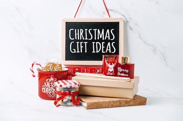 Weihnachtsgeschenkideen Weihnachtsgeschenk für alle Textweihnachtsgeschenkideen auf Tafel und Rot