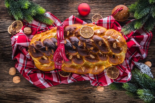 Weihnachtskuchen vianocka slowakisch oder osteuropäisches traditionelles Gebäck