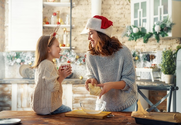 Weihnachtsplätzchen kochen