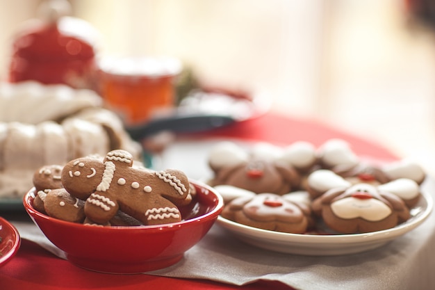 Weihnachtsplätzchen. Lebkuchen. Weihnachtshintergrund.