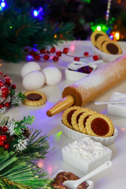 Weihnachtsplätzchen werden aus folgenden Zutaten hergestellt