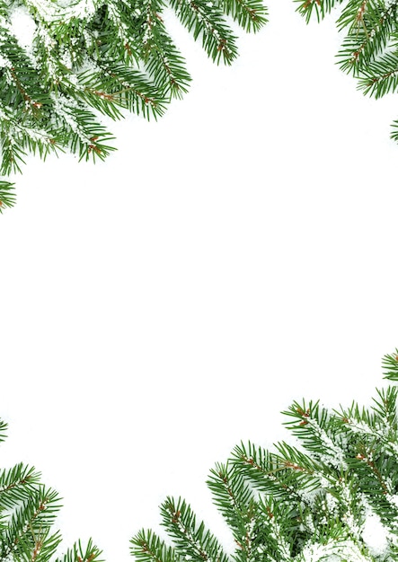 Weihnachtsrahmen mit Schnee lokalisiert auf weißem Hintergrund