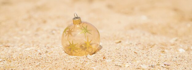 Weihnachtsschmuck am Strand