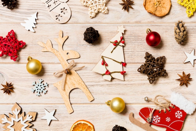Weihnachtsschmuck und Ornamente