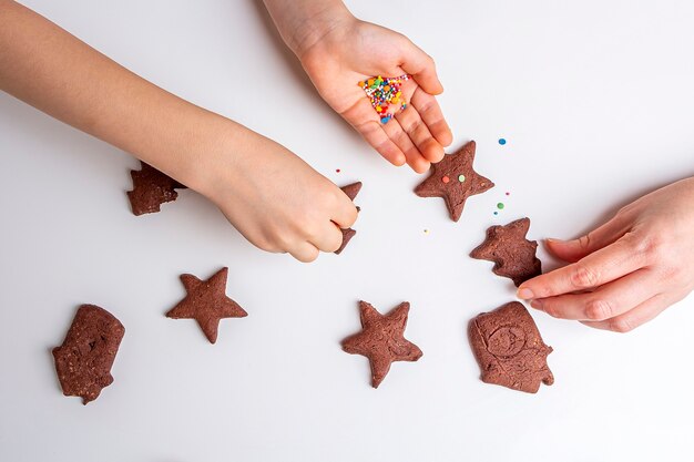 Weihnachtsschokoladenplätzchen kochen