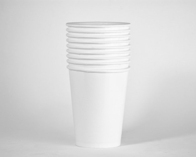 Weiße Papierkaffeetasse