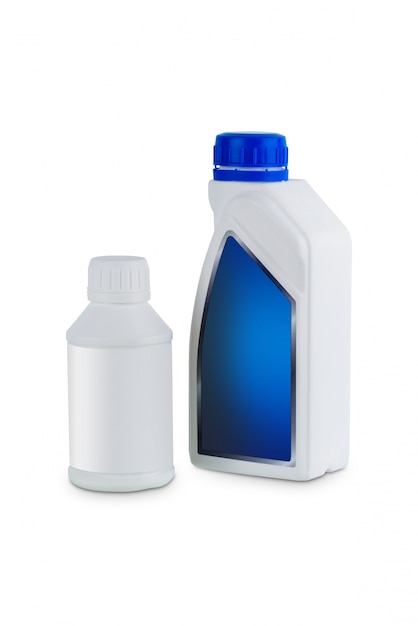 Weißer Plastikbehälter für das Motorbehandlungsproduktöl lokalisiert