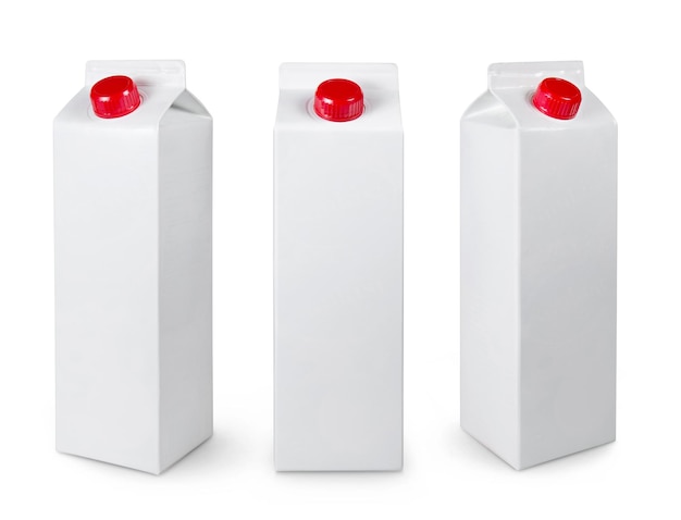 Weißes leeres Milch- oder Saftpaket lokalisiert auf Weiß mit Beschneidungspfad