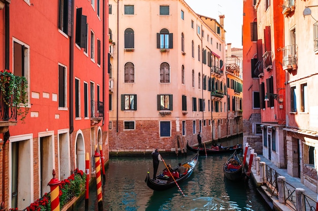 Weltberühmte Wasserkanäle von Venezia, Veneto, Italien.