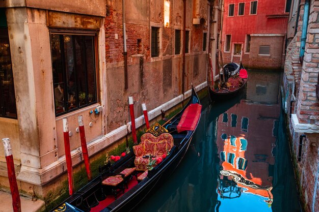 Weltberühmte Wasserkanäle von Venezia, Veneto, Italien.