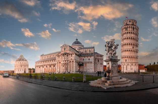 Weltberühmter schiefer Turm von Pisa, Toskana, Italien.