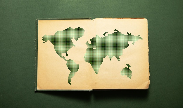Weltkarte mit Buch