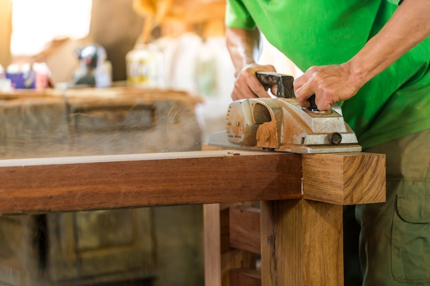 Werkzeuge für die Holzbearbeitung.