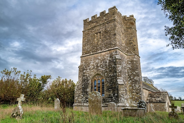Whitcombe-Kirche, Dorset, England, stammt aus dem 12. Jahrhundert im normannischen Senkrechtstil