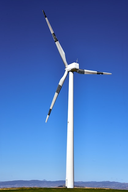 Windkraftanlagen für die Stromerzeugung, Provinz Saragossa, Aragonien, Spanien