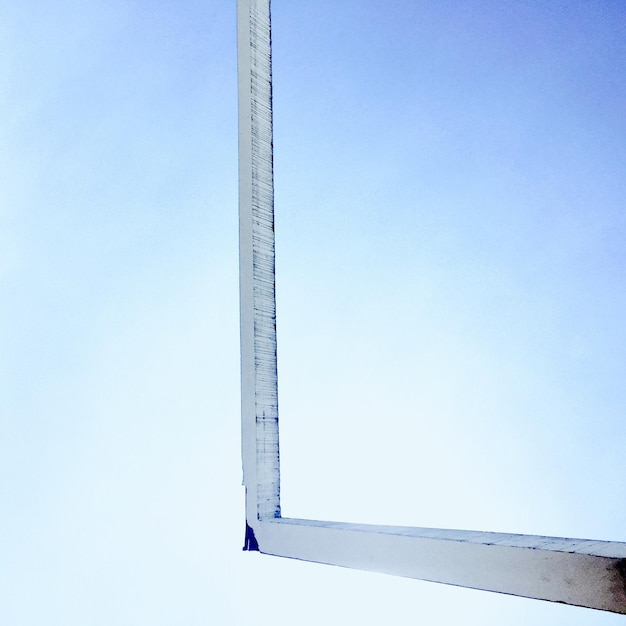 Foto windmühle gegen klaren himmel